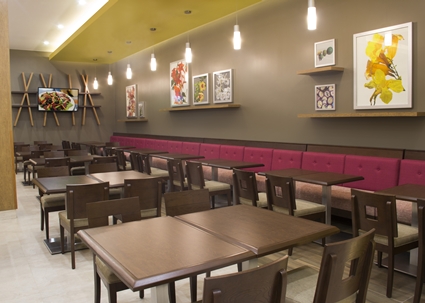 Otimize seu estabelecimento com mesas de tampo duplo