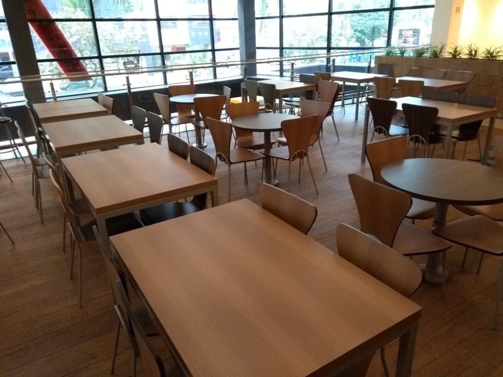 Mesas para restaurante - como escolher a melhor opção